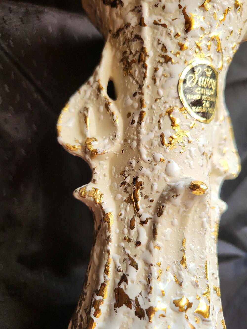 Savory China 12 In. Vase With 24 Kt. Splattered Gold Throughout. - Picture 12 of 16